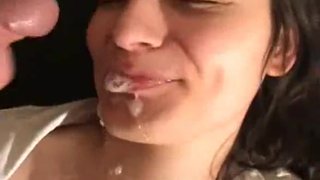 Babe warm pee on her boyfriend