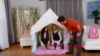 Freeusing My Stepdaughters Friends Casually During Slumberparties - Ava Davis, Sophia Sterling, Robby Apples