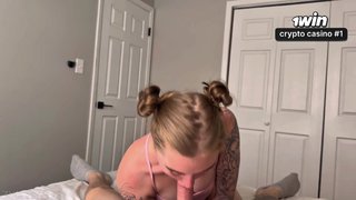 Amateur with Stepsister! She Asked to Bring Her to Orgasm