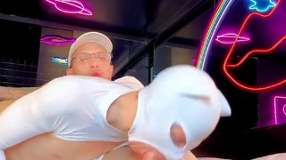 TWINK VESTIDO DE GATINH GANHOU MINHA ROLA GROSSA NO CUZINHO APERTADINHO