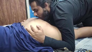Husband Buries His Tongue Deep in Wife’s Juicy Ass