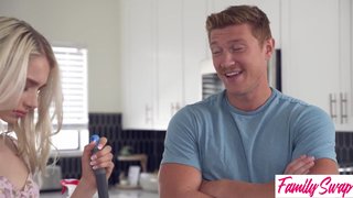 Scarlett Hampton Tells Stepbro "You Just Want Me Cleaning This House Completely Naked"