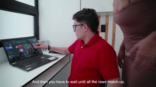 Divorced MILF fucks virgin nerd to help her invest online! Kylei Ellish and Pipe Boy