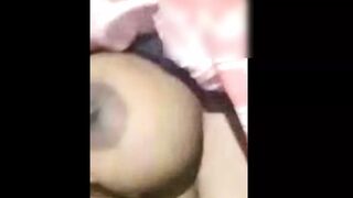 Desi bhabi apni boy friend ko bathroom mein jaakar uski bada boobs our chut dikhakar maja lerrahihe