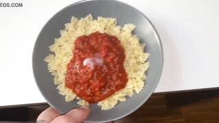I EAT MY MAN'S CUM PASTA AND I LOVE IT!