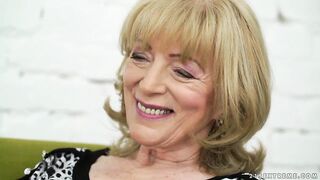 Old lady Szuzanne and her big cocked young lover