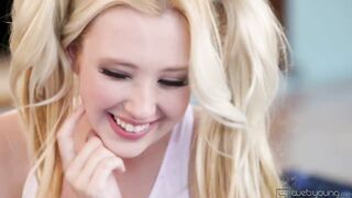 Teen Lesbians Samantha Rone and Riley Reid