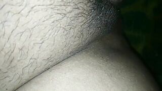 Hot bangla boudi fingering her tight pussy and squirting