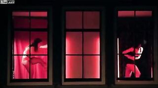 Redlight Amsterdam - De Wallen - Prostitutes Hookers Sexy Girls