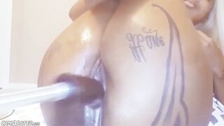 Crazy Squirting Ebony Slut On Fuck Machine