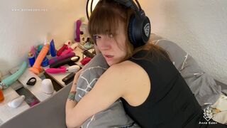 Ouch! .... to have sex!