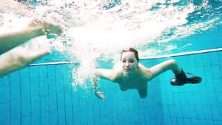 Avenna with Nina Mohnatka and Marketa swimming in the pool