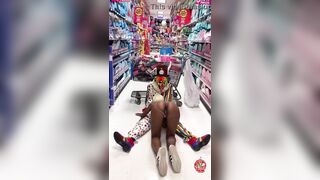 Clown gets dick sucked in party city