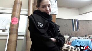 Amateur teen pissing her pants