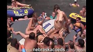 YouPorn - Random Peeps Eating Out Party Girls in Public