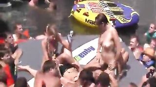YouPorn - Random Peeps Eating Out Party Girls in Public