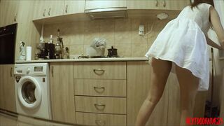 (HIDDEN CAM) Sneaking On My Hot Teen StepSister in the Kitchen