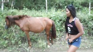 (Onlyfans.com/heatherdeep) HEATHERDEEP.COM Love giant horse cock so much it makes me squirt