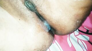 Bhabhi ko chod kar pura chut apne cream se bhar diya