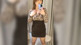 I love having an orgasm in a changing room