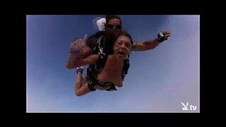 Nude Hot Girls Skydiving!