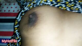 Indian Bengali Hot Bhabi Showing Her Beautiful Pussy