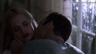 Mena Suvari - ''American Beauty'' 05