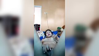 Indonesian Babe Masturbate in Her Room