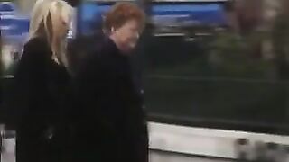 Maduras compradoras de arte (peli en espanol)