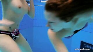 Katka and Kristy underwater – hot babes