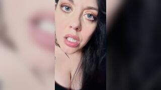 Mommy queefing in your face