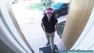Delivery teen facialzed