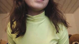 Hey daddy let me sit on your face with my bubble butt and wa