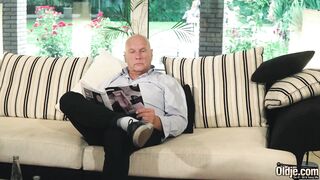 Sugar daddy fucks collage identical TWINS super hard and they suck his cock